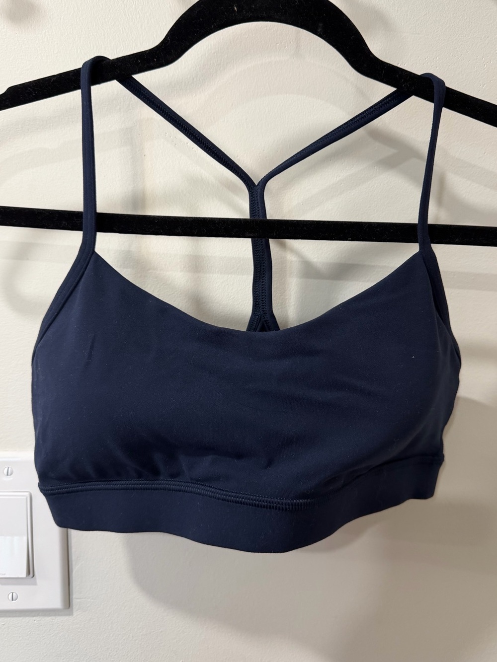 • Lululemon Flow Y Bra